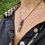 Collana artigianale con ciondolo “elicoidale”